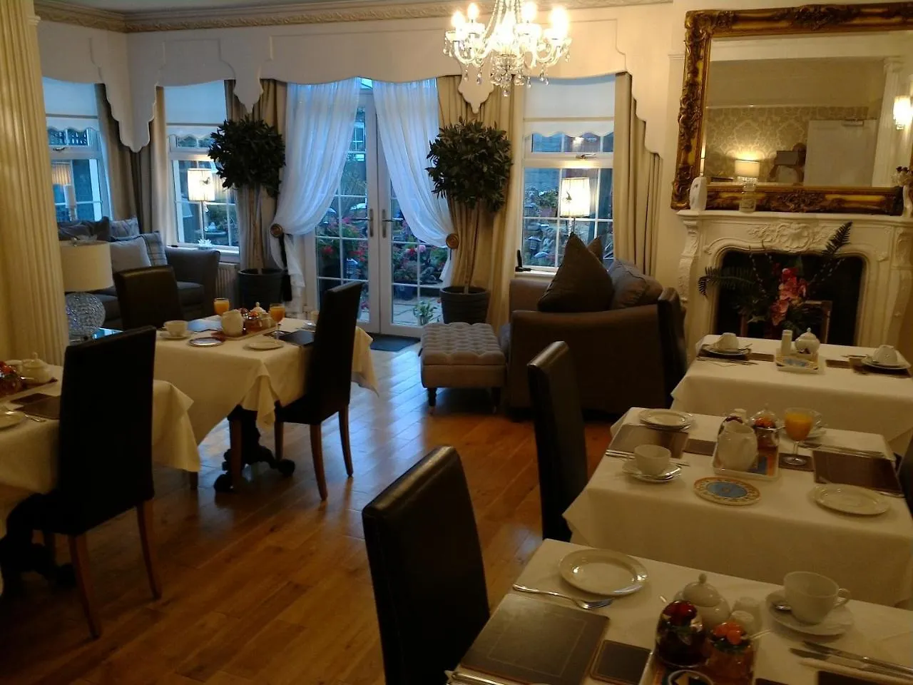 אדינבורו Aaran Lodge Guest House 4*,